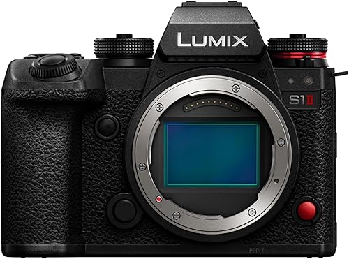 Panasonic LUMIX S1II a 3.206,50€ - Ahorra 292,50€ frente al PVP de 3.499€